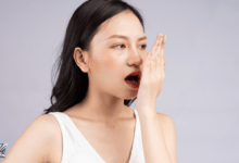 أسباب رائحة النفس الكريهة عند النساء